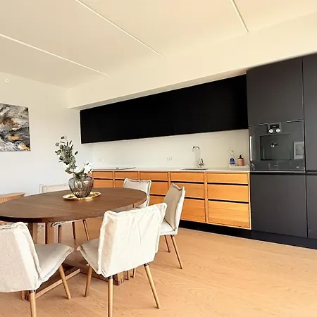 Apartmentincopenhagen 1701 *